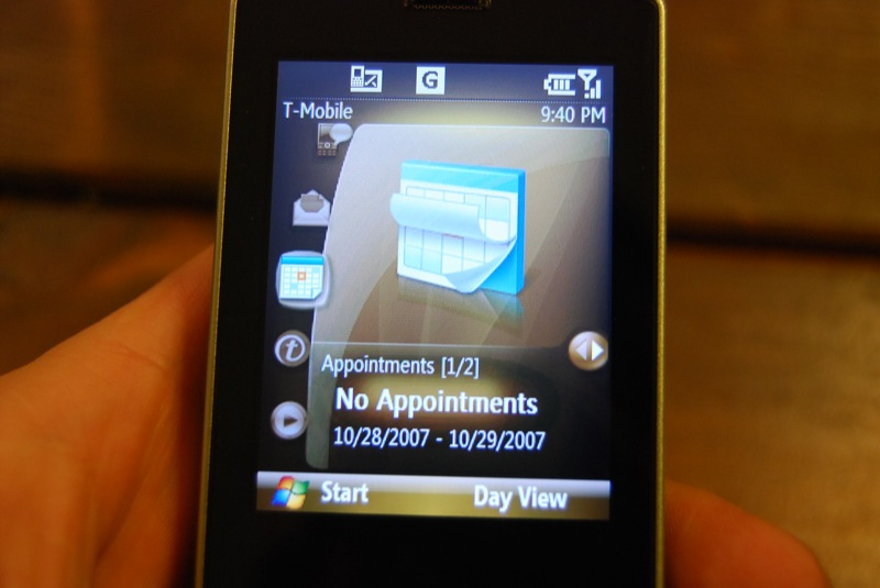 Illustration for article titled T-Mobile HTC Shadow Finally Emerges Looking Damn Good (Gallery)